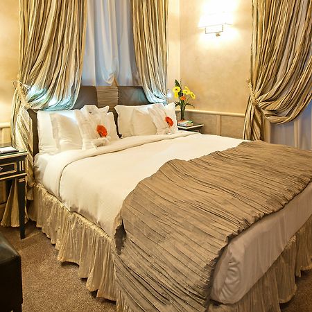 Barocco Apartment Rome Bagian luar foto